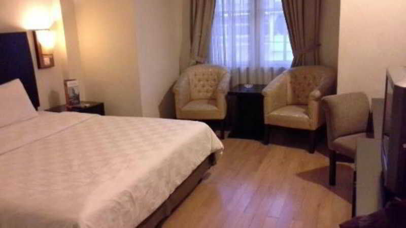 Swiss-Belinn Imara Sudirman Палембанг Екстериор снимка